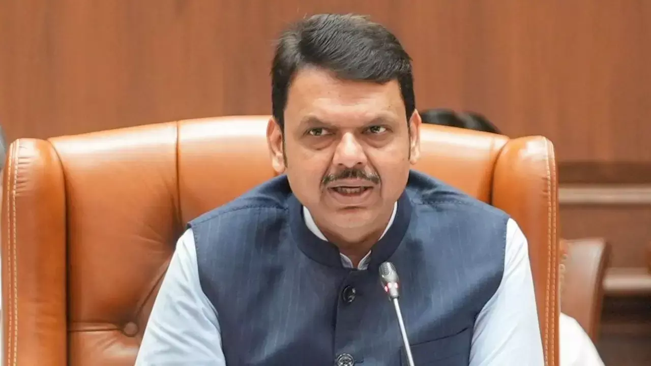 Mumbai: महाराष्ट्र सरकार ने तीर्थ और विरासत स्थलों के लिए 993 करोड़ स्वीकृत किए Mumbai: महाराष्ट्र सरकार ने तीर्थ और विरासत स्थलों के लिए 993 करोड़ स्वीकृत किए