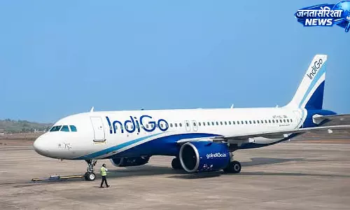 Vadodara-दिल्ली इंडिगो फ्लाइट में 30 मिनट तक अंधेरे और गर्मी में फंसे रहे यात्री Vadodara-दिल्ली इंडिगो फ्लाइट में 30 मिनट तक अंधेरे और गर्मी में फंसे रहे यात्री