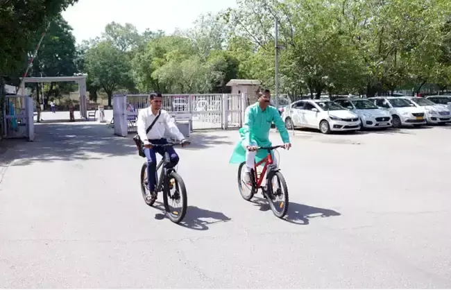 Chandigarh: हरियाणा में अवैध औद्योगिक कॉलोनियों के नियमितीकरण को मंजूरी Chandigarh: हरियाणा में अवैध औद्योगिक कॉलोनियों के नियमितीकरण को मंजूरी