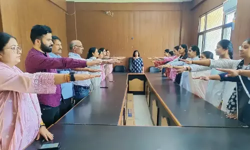 Kathua: नशा मुक्त भारत अभियान के तहत महानपुर कॉलेज में शपथ कार्यक्रम Kathua: नशा मुक्त भारत अभियान के तहत महानपुर कॉलेज में शपथ कार्यक्रम