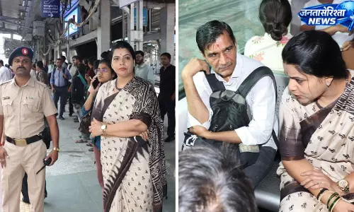 Mumbai : मेयर रितु तावड़े ने लोकल ट्रेन से किया दौरा, मॉनसून तैयारियों की समीक्षा Mumbai : मेयर रितु तावड़े ने लोकल ट्रेन से किया दौरा, मॉनसून तैयारियों की समीक्षा