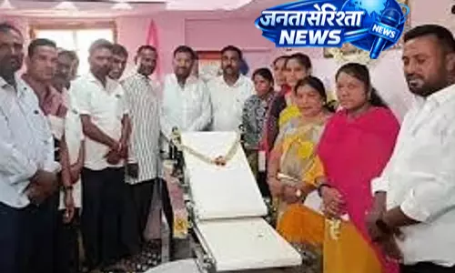 गृहलक्ष्मी योजना से मिली मदद से कोप्पल की तीन महिलाओं ने शुरू किया ‘Roti Center’ गृहलक्ष्मी योजना से मिली मदद से कोप्पल की तीन महिलाओं ने शुरू किया ‘Roti Center’