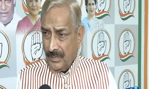 Congress के प्रमोद तिवारी ने ईंधन की कीमतों में ताजा बढ़ोतरी पर केंद्र की आलोचना की, कहा- यह तो बस एक ट्रेलर है Congress के प्रमोद तिवारी ने ईंधन की कीमतों में ताजा बढ़ोतरी पर केंद्र की आलोचना की, कहा- यह तो बस एक ट्रेलर है