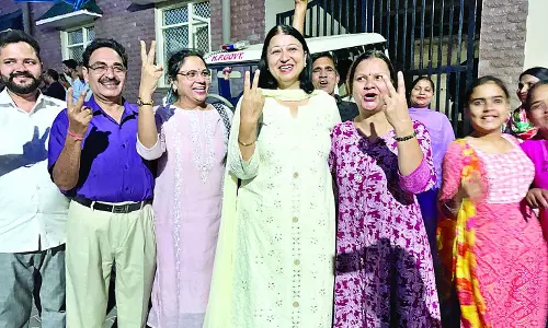 संध्या अग्रवाल ने जनता से कहा, आपका शुक्रिया संध्या अग्रवाल ने जनता से कहा, आपका शुक्रिया