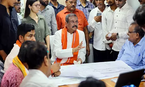 री-NEET तैयारियों को लेकर धर्मेंद्र प्रधान की हाई-लेवल बैठक, कड़े सुरक्षा इंतजाम के निर्देश री-NEET तैयारियों को लेकर धर्मेंद्र प्रधान की हाई-लेवल बैठक, कड़े सुरक्षा इंतजाम के निर्देश