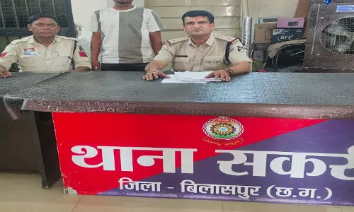 शराब के लिए पैसे मांगने पर मारपीट, एक आरोपी गिरफ्तार, दूसरा फरार शराब के लिए पैसे मांगने पर मारपीट, एक आरोपी गिरफ्तार, दूसरा फरार