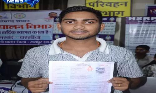 जन समस्या निवारण शिविर में लक्की साहू का मौके पर बना ड्राइविंग लाइसेंस