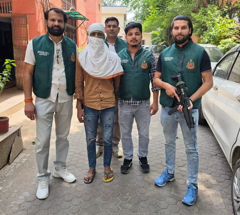 डबास गैंग का सदस्य रंगदारी से जुड़ी फायरिंग के लिए वांछित डबास गैंग का सदस्य रंगदारी से जुड़ी फायरिंग के लिए वांछित