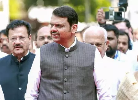 महाराष्ट्र: स्वास्थ्य सेवाओं में गुणवत्ता और तेजी पर दिया जाए विशेष ध्यान, बैठक में बोले सीएम फडणवीस महाराष्ट्र: स्वास्थ्य सेवाओं में गुणवत्ता और तेजी पर दिया जाए विशेष ध्यान, बैठक में बोले सीएम फडणवीस