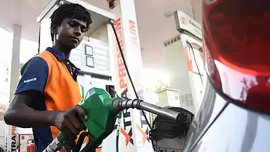 Tamil Nadu : पेट्रोल और डीजल की कीमतें एक हफ्ते में दूसरी बार बढ़ीं Tamil Nadu : पेट्रोल और डीजल की कीमतें एक हफ्ते में दूसरी बार बढ़ीं