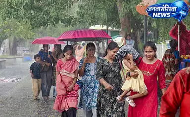 आज 6 जिलों में भारी बारिश की संभावना: Yellow alert आज 6 जिलों में भारी बारिश की संभावना: Yellow alert