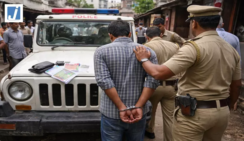 पुलिस मुठभेड़ में कैश वैन लूट का मुख्य आरोपी घायल, 5 लाख रुपए बरामद पुलिस मुठभेड़ में कैश वैन लूट का मुख्य आरोपी घायल, 5 लाख रुपए बरामद