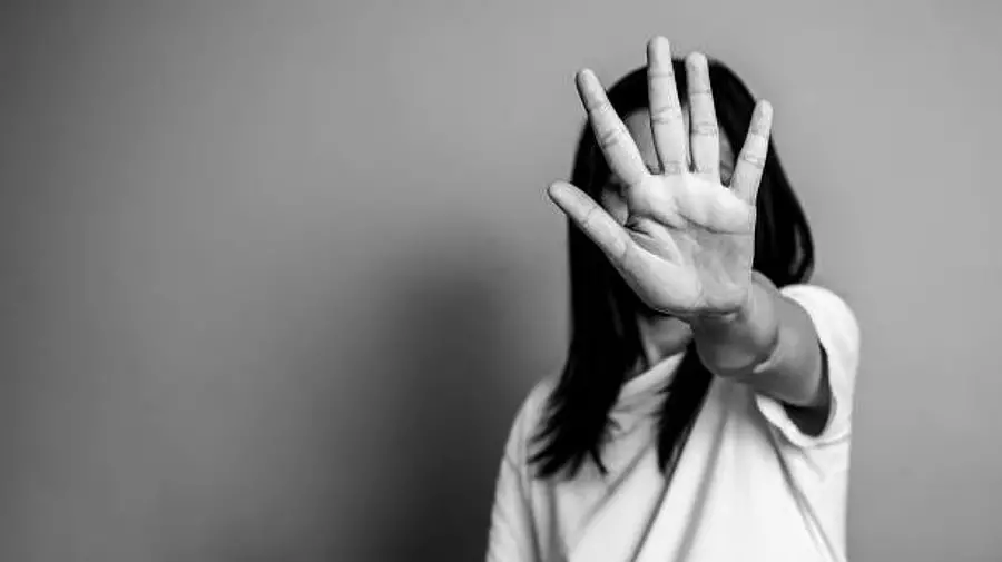 Pune : कोरेगांव पार्क में चलती कार में महिला से छेड़छाड़ का मामला, तीन लोग हिरासत में Pune : कोरेगांव पार्क में चलती कार में महिला से छेड़छाड़ का मामला, तीन लोग हिरासत में