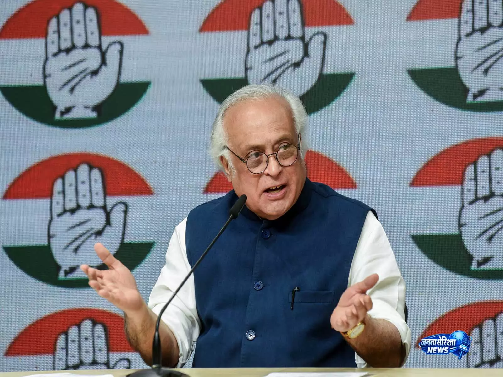 अरुणाचल प्रदेश के CM को पद छोड़ने के लिए क्यों नहीं कहा गया...?: कांग्रेस MP जयराम रमेश अरुणाचल प्रदेश के CM को पद छोड़ने के लिए क्यों नहीं कहा गया...?: कांग्रेस MP जयराम रमेश