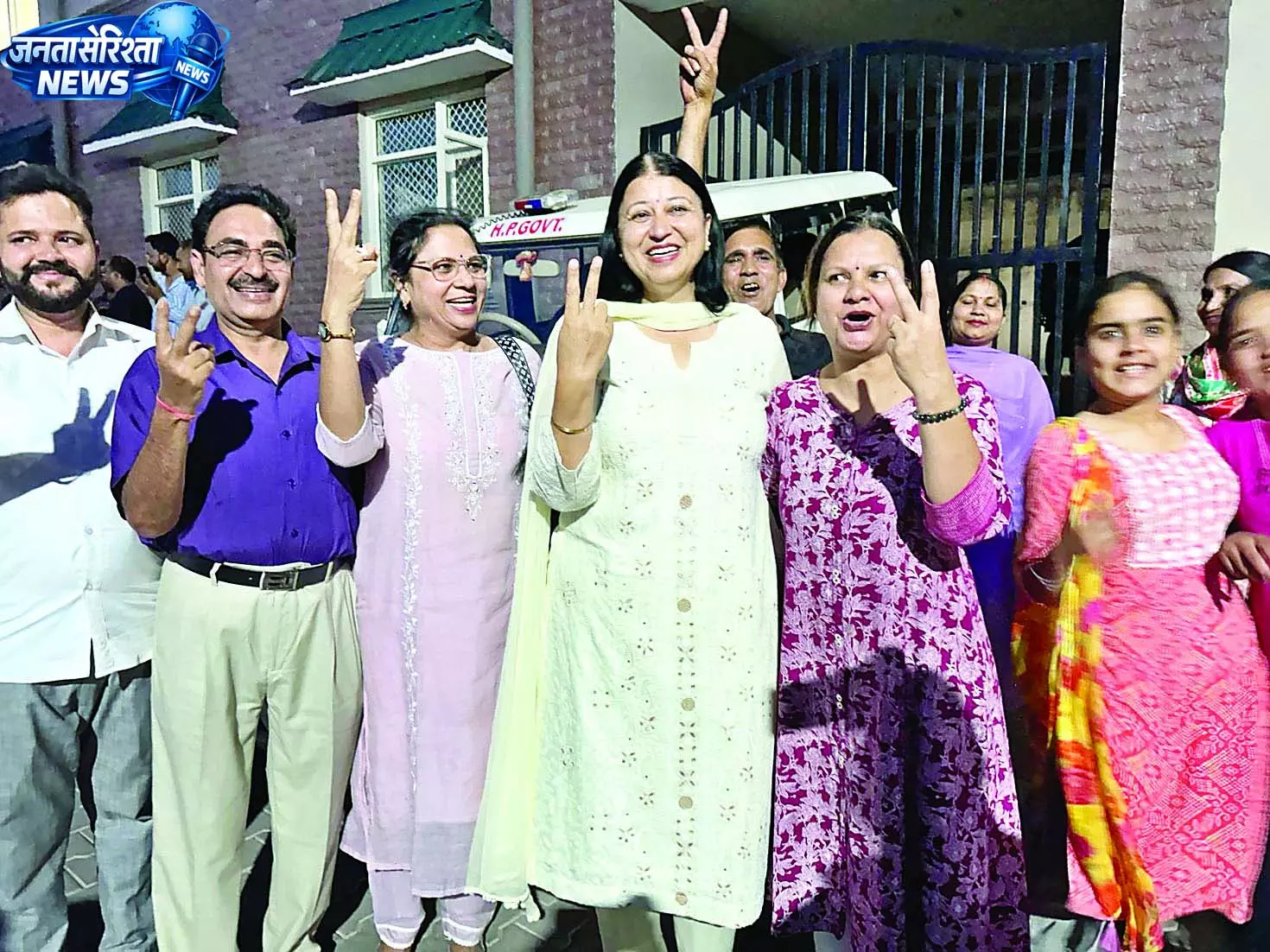 संध्या अग्रवाल ने जनता से कहा, आपका शुक्रिया संध्या अग्रवाल ने जनता से कहा, आपका शुक्रिया
