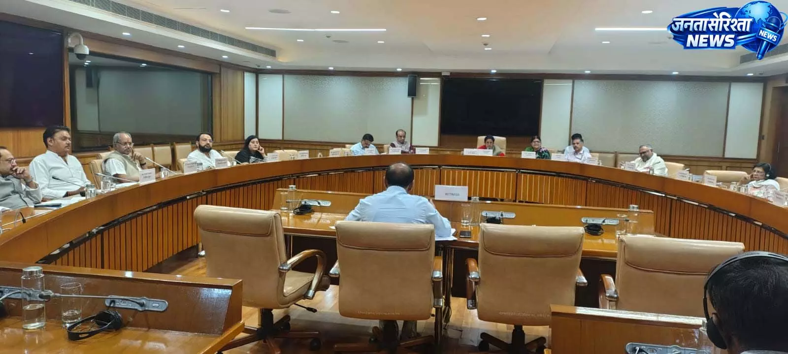 शिक्षा को अधिक रोजगारोन्मुखी, शोध-आधारित और भारतीय मूल्यों के अनुकूल बनाया जाए: बृजमोहन अग्रवाल शिक्षा को अधिक रोजगारोन्मुखी, शोध-आधारित और भारतीय मूल्यों के अनुकूल बनाया जाए: बृजमोहन अग्रवाल