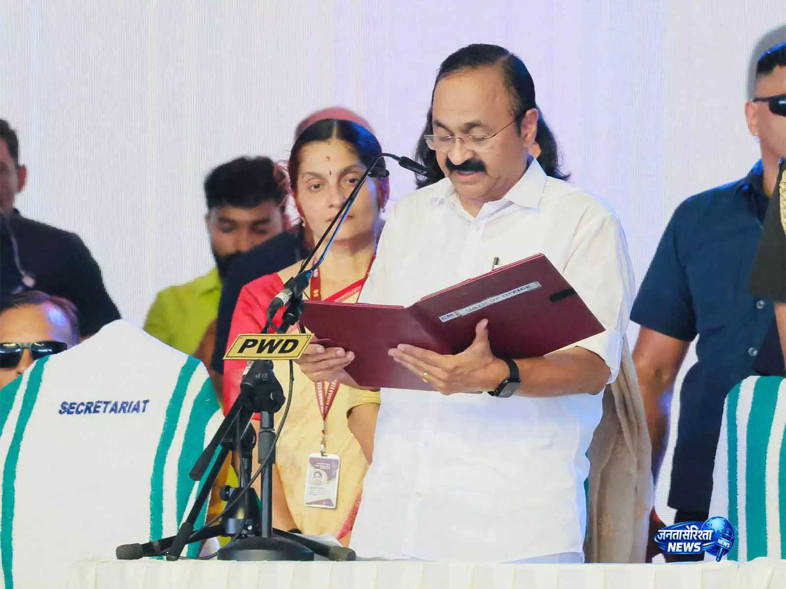 केरल की नई UDF सरकार ने राज्य के फाइनेंस पर व्हाइट पेपर तैयार करने के लिए एक्सपर्ट पैनल बनाया केरल की नई UDF सरकार ने राज्य के फाइनेंस पर व्हाइट पेपर तैयार करने के लिए एक्सपर्ट पैनल बनाया