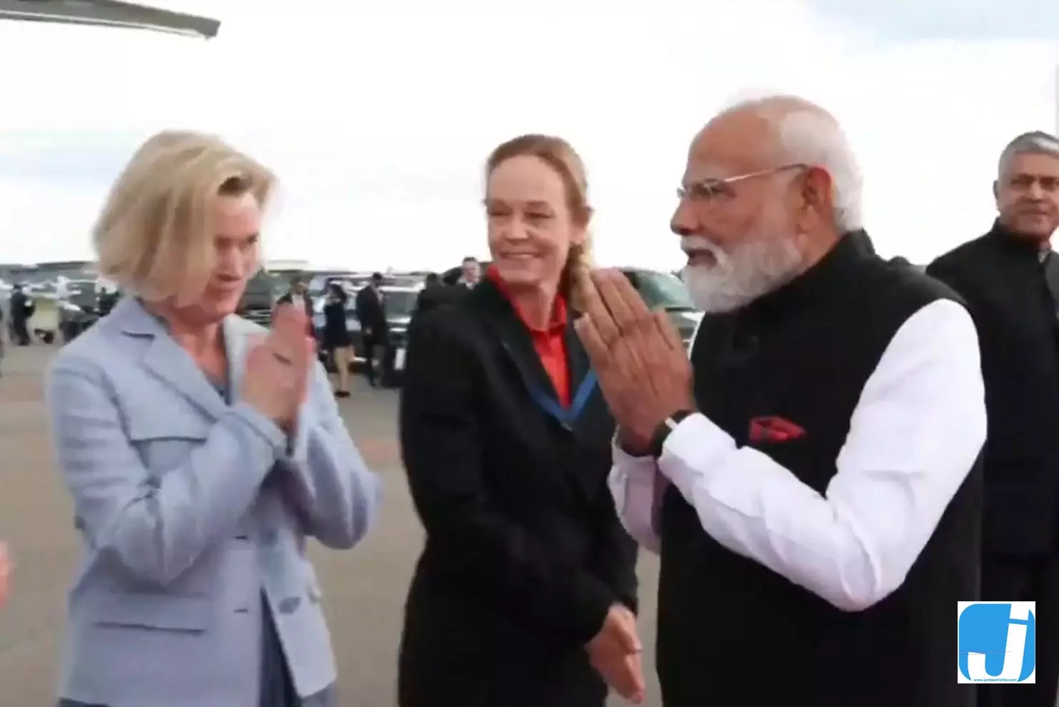 ओस्लो दौरा पूरा कर, Italy के लिए रवाना हुए पीएम मोदी ओस्लो दौरा पूरा कर, Italy के लिए रवाना हुए पीएम मोदी