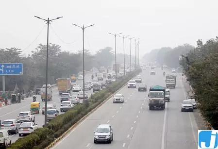 दिल्ली-एनसीआर में बढ़ा प्रदूषण, एक्यूआई 208 पहुंचने पर ग्रैप-1 लागू दिल्ली-एनसीआर में बढ़ा प्रदूषण, एक्यूआई 208 पहुंचने पर ग्रैप-1 लागू