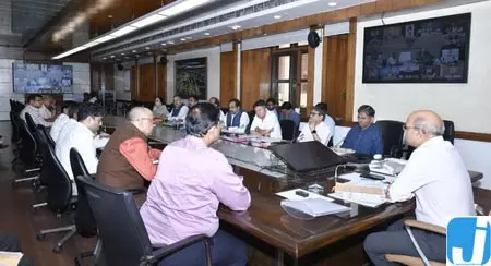 लेखपाल-बीएड परीक्षाओं पर सरकार की सख्ती, एआई निगरानी से होगी लाइव मॉनिटरिंग लेखपाल-बीएड परीक्षाओं पर सरकार की सख्ती, एआई निगरानी से होगी लाइव मॉनिटरिंग