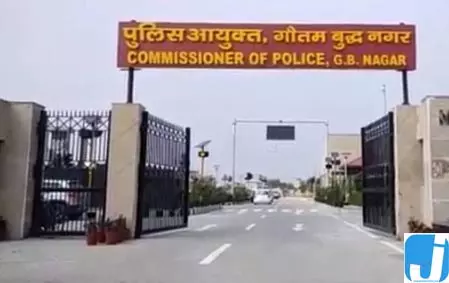 यातायात नियम तोड़ने वालों पर सख्ती, तीन दिन में 22 हजार से अधिक वाहनों पर कार्रवाई यातायात नियम तोड़ने वालों पर सख्ती, तीन दिन में 22 हजार से अधिक वाहनों पर कार्रवाई