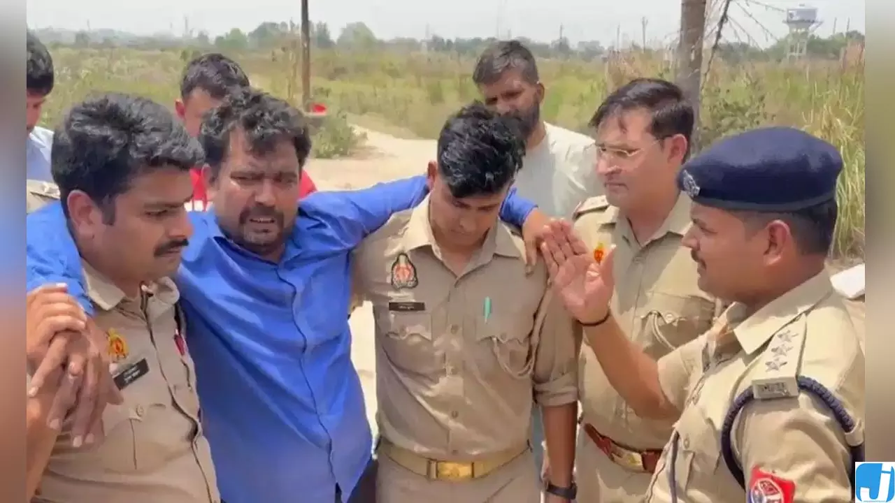 तंत्र-मंत्र के नाम पर धोखाधड़ी और रेप, एनकाउंटर में गिरफ्तार तंत्र-मंत्र के नाम पर धोखाधड़ी और रेप, एनकाउंटर में गिरफ्तार
