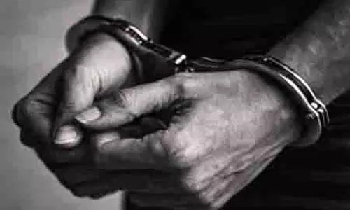 मिजोरम में 19.21 करोड़ रुपये की मेथ टैबलेट जब्त, दो तस्कर गिरफ्तार मिजोरम में 19.21 करोड़ रुपये की मेथ टैबलेट जब्त, दो तस्कर गिरफ्तार