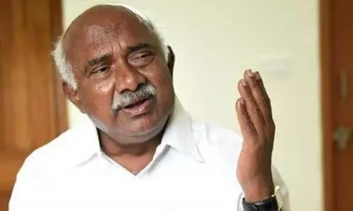 मैसूर में MLC अडगुरु विश्वनाथ पर मारपीट का मामला दर्ज, उधार पैसे विवाद से जुड़ा आरोप मैसूर में MLC अडगुरु विश्वनाथ पर मारपीट का मामला दर्ज, उधार पैसे विवाद से जुड़ा आरोप