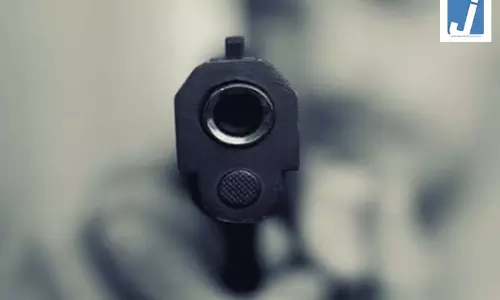 लूट और छिनैती का आरोपी पुलिस मुठभेड़ में घायल लूट और छिनैती का आरोपी पुलिस मुठभेड़ में घायल