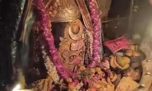 भस्म आरती में हुए बाबा के अद्भुत दर्शन, उमड़ा आस्था का सैलाब भस्म आरती में हुए बाबा के अद्भुत दर्शन, उमड़ा आस्था का सैलाब
