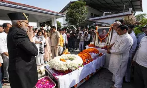 उपराष्ट्रपति ने पूर्व सीएम भुवन चंद्र खंडूरी को दी श्रद्धांजलि
