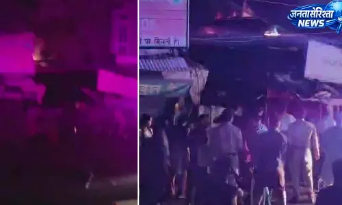 धू-धू जली दुकान, सिविल अस्पताल के सामने लपटें देख मची अफरा-तफरी धू-धू जली दुकान, सिविल अस्पताल के सामने लपटें देख मची अफरा-तफरी