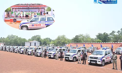 रायपुर जिले को डायल-112 सेवा की 54 नवीन अत्याधुनिक गाड़ियां मिली रायपुर जिले को डायल-112 सेवा की 54 नवीन अत्याधुनिक गाड़ियां मिली