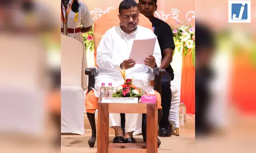 बंगाल सरकार ने नए सीईओ की नियुक्ति के लिए ECI को तीन IAS अफसरों का पैनल भेजा बंगाल सरकार ने नए सीईओ की नियुक्ति के लिए ECI को तीन IAS अफसरों का पैनल भेजा