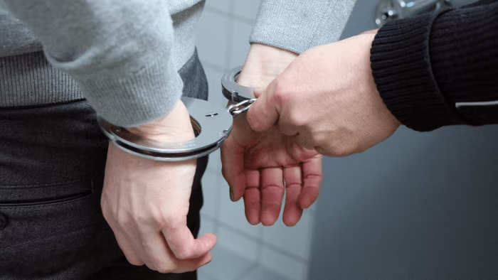 North 24 Parganas: वसूली मामले में तृणमूल नेता को पुलिस ने किया गिरफ्तार North 24 Parganas: वसूली मामले में तृणमूल नेता को पुलिस ने किया गिरफ्तार