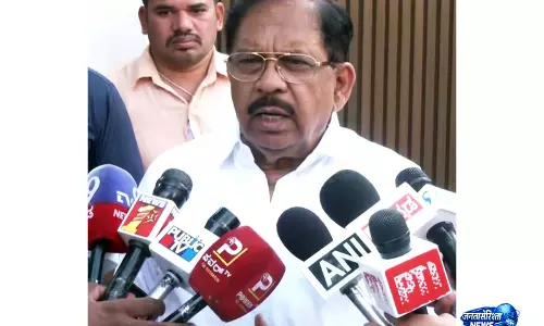 G Parameshwara ने प्रगतिरहित कर्नाटक सम्मेलन की आलोचना का जवाब दिया, ज़िला प्रस्ताव पर स्पष्टीकरण दिया G Parameshwara ने प्रगतिरहित कर्नाटक सम्मेलन की आलोचना का जवाब दिया, ज़िला प्रस्ताव पर स्पष्टीकरण दिया