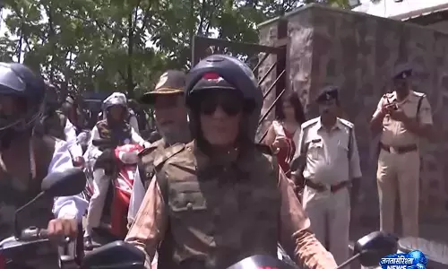 Bhopal में ट्विशा शर्मा दहेज हत्या मामले को लेकर बाइक रैली, न्याय की मांग तेज Bhopal में ट्विशा शर्मा दहेज हत्या मामले को लेकर बाइक रैली, न्याय की मांग तेज