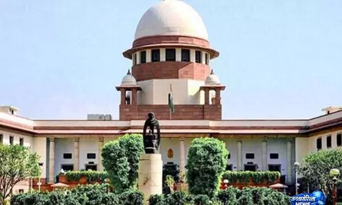 SC ने सरकारी कानूनी पैनलों में महिला वकीलों के लिए 30% आरक्षण की मांग वाली PIL पर नोटिस जारी किया