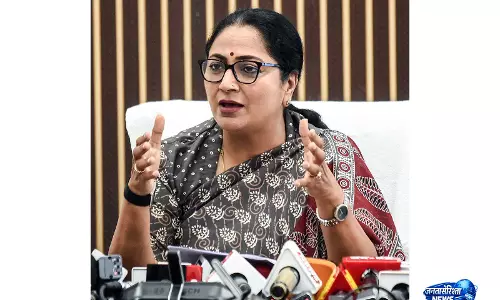 दिल्ली सरकार 96,000 स्ट्रीटलाइट्स को स्मार्ट LED सिस्टम से बदलेगी दिल्ली सरकार 96,000 स्ट्रीटलाइट्स को स्मार्ट LED सिस्टम से बदलेगी