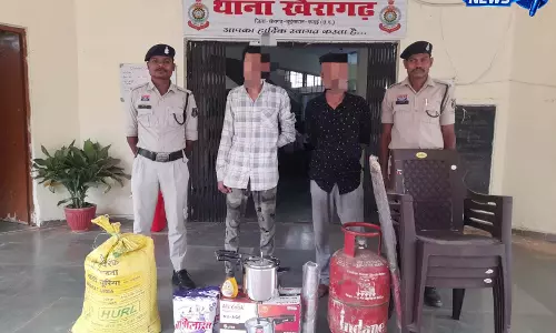 आंगनबाड़ी और शासकीय स्कूल में चोरी का खुलासा, दो आरोपी गिरफ्तार आंगनबाड़ी और शासकीय स्कूल में चोरी का खुलासा, दो आरोपी गिरफ्तार