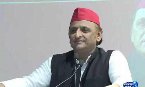 वर्चस्ववादी ताकतें उपयुक्त न पाए जाने के बहाने आरक्षण को खत्म कर रही हैं: Akhilesh Yadav