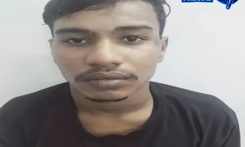 रायपुर में दिनदहाड़े चेन स्नैचिंग का प्रयास, आरोपी तत्काल गिरफ्तार रायपुर में दिनदहाड़े चेन स्नैचिंग का प्रयास, आरोपी तत्काल गिरफ्तार