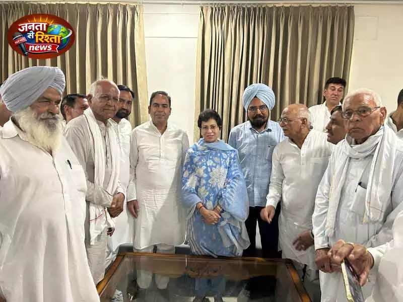 Sirsa में बढ़ते कैंसर मामले, सांसद ने सरकार पर आरोप लगाया Sirsa में बढ़ते कैंसर मामले, सांसद ने सरकार पर आरोप लगाया