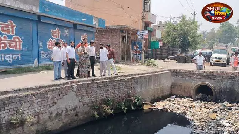MC ने Yamunanagar-जगाधरी में नालियों की सफाई शुरू की MC ने Yamunanagar-जगाधरी में नालियों की सफाई शुरू की