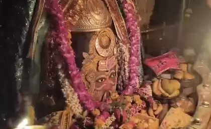 भस्म आरती में हुए बाबा के अद्भुत दर्शन, उमड़ा आस्था का सैलाब भस्म आरती में हुए बाबा के अद्भुत दर्शन, उमड़ा आस्था का सैलाब