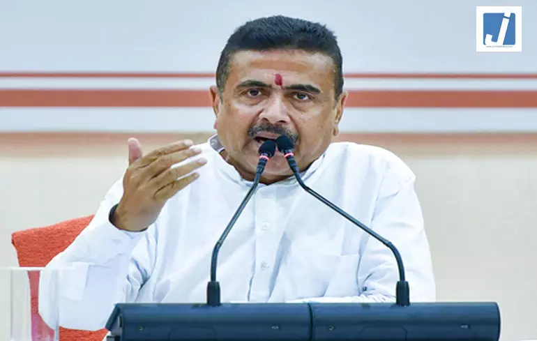पश्चिम बंगाल: सीएम की प्रशासनिक समीक्षा बैठक में टीएमसी के 14 विधायकों को न्योता, राजनीतिक शिष्टाचार का संदेश देने की कोशिश पश्चिम बंगाल: सीएम की प्रशासनिक समीक्षा बैठक में टीएमसी के 14 विधायकों को न्योता, राजनीतिक शिष्टाचार का संदेश देने की कोशिश