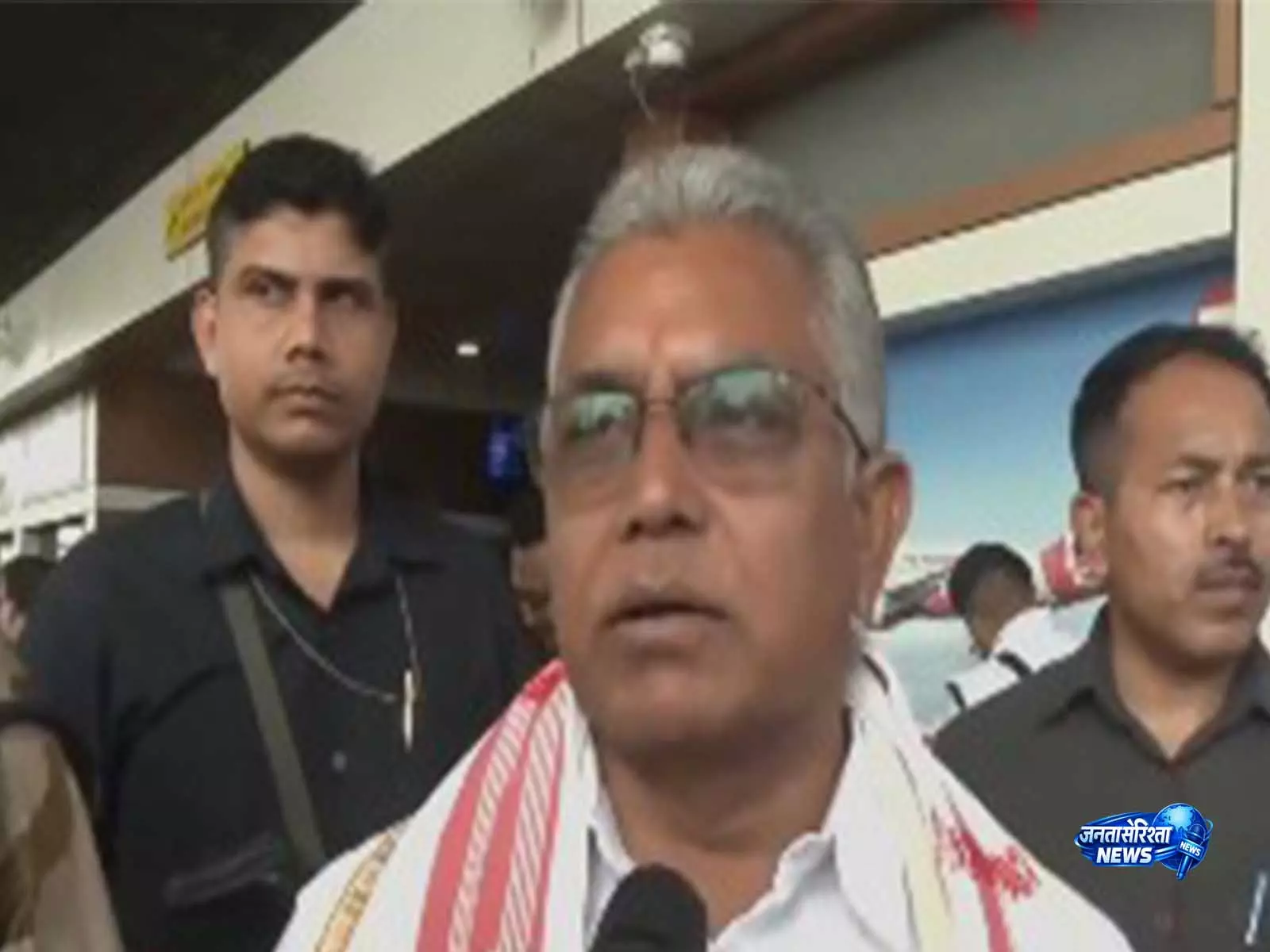 हम पहाड़ों में पंचायत राज शुरू करेंगे: पश्चिम बंगाल के मंत्री Dilip Ghosh हम पहाड़ों में पंचायत राज शुरू करेंगे: पश्चिम बंगाल के मंत्री Dilip Ghosh