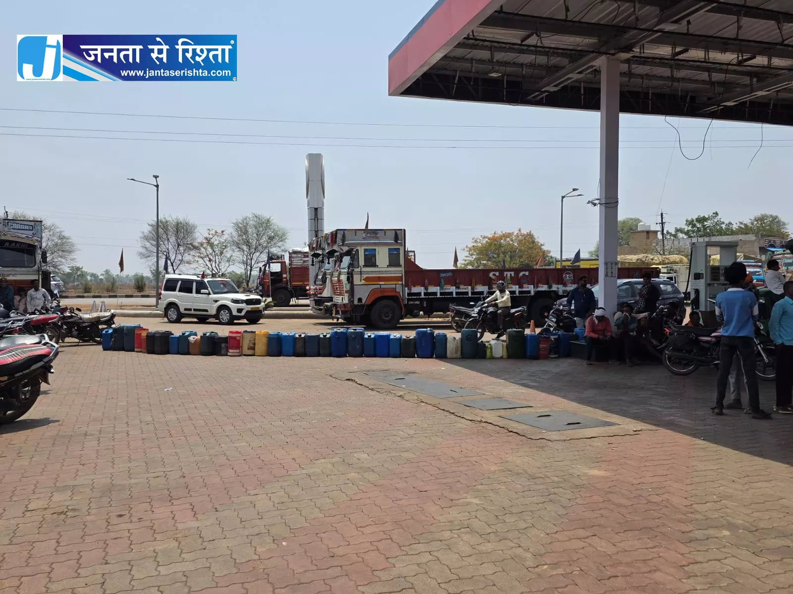 पेट्रोल पम्प सील, अनियमितता पर प्रशासन की बड़ी कार्यवाही पेट्रोल पम्प सील, अनियमितता पर प्रशासन की बड़ी कार्यवाही