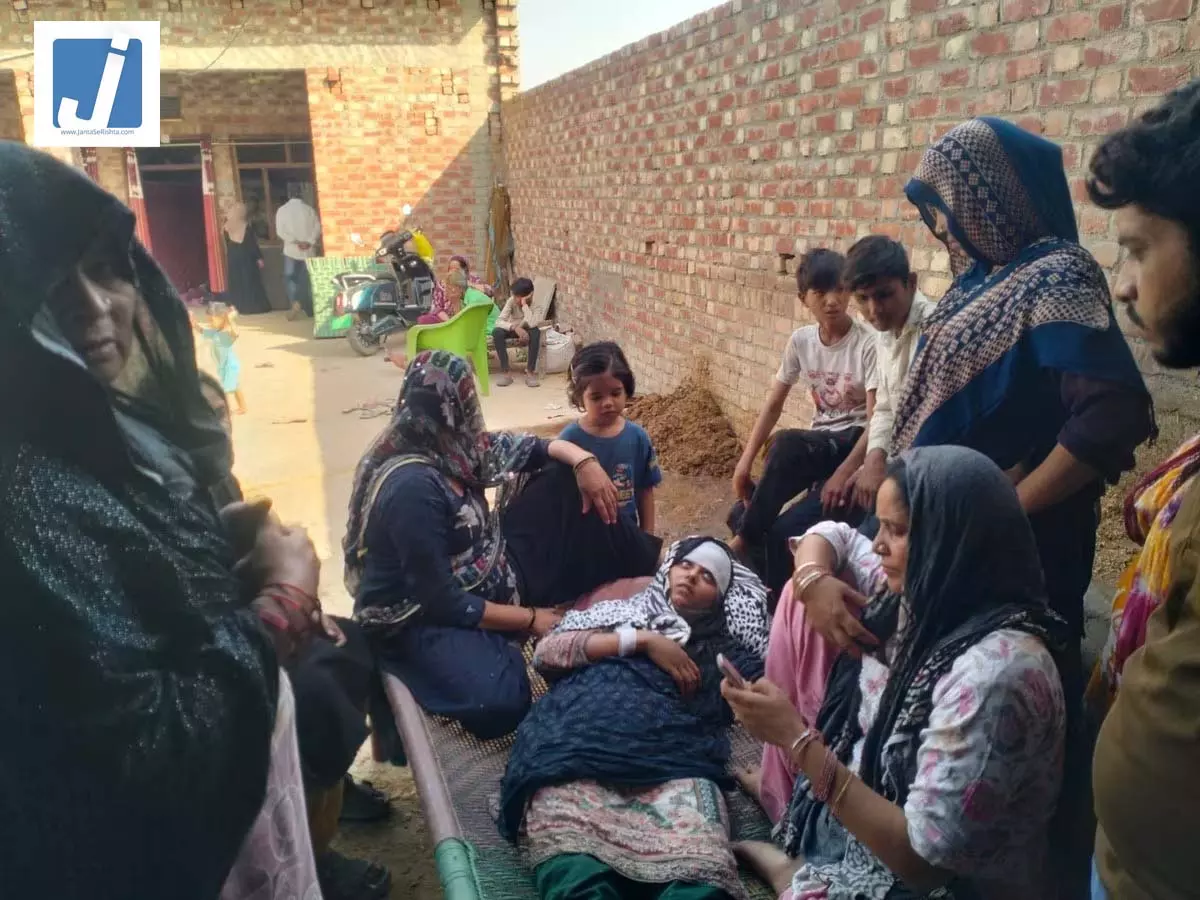 डकैती के दौरान दंपति समेत परिवार को पीटा, जांच के लिए टीम गठित डकैती के दौरान दंपति समेत परिवार को पीटा, जांच के लिए टीम गठित