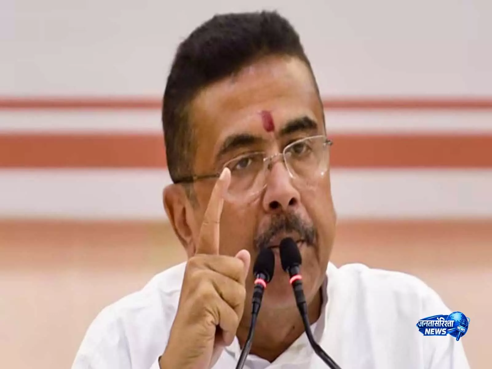 सुवेंदु अधिकारी ने उत्तर बंगाल के विकास के लिए बड़े वादे किए, AIIMS, IIT और कैंसर अस्पताल की घोषणा सुवेंदु अधिकारी ने उत्तर बंगाल के विकास के लिए बड़े वादे किए, AIIMS, IIT और कैंसर अस्पताल की घोषणा